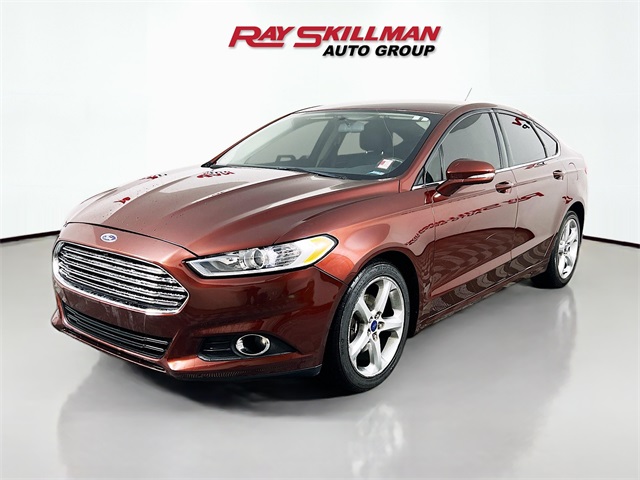 2020 Ford Fusion SE photo 3