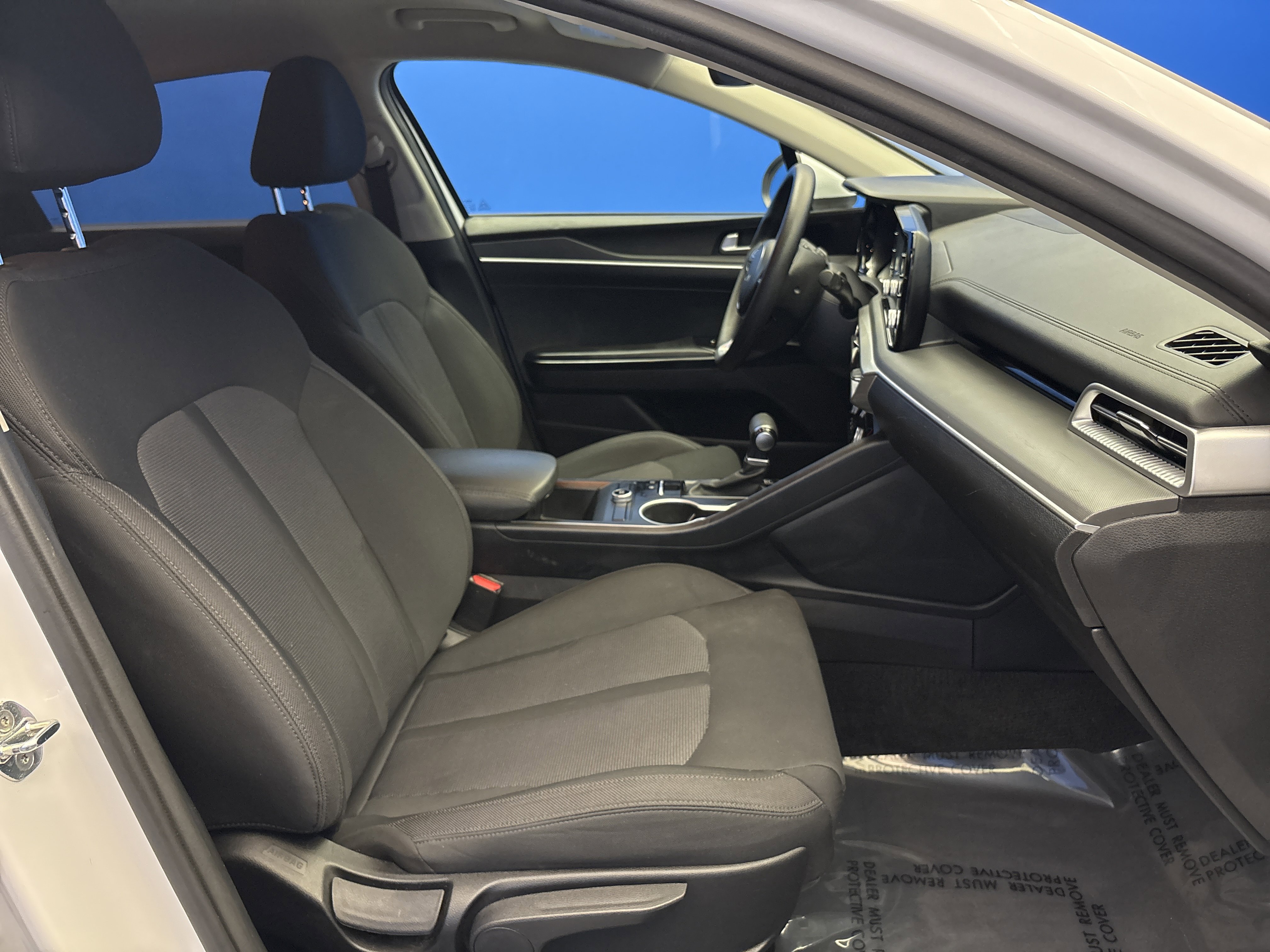 2022 Kia K5 LXS photo 10