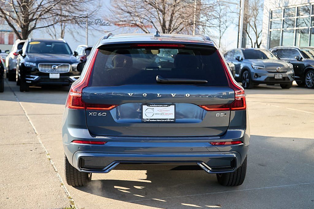 2026 VOLVO XC60 - Image 7