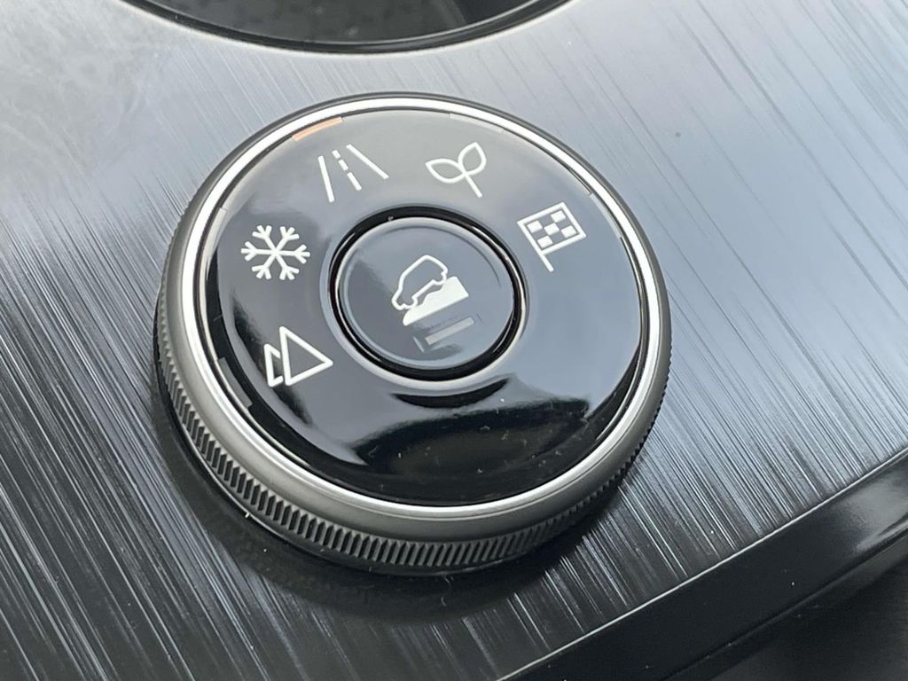2026 Nissan Rogue SV photo 27