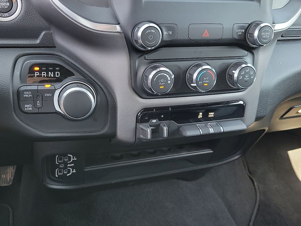 2024 Ram 2500 Big Horn photo 17