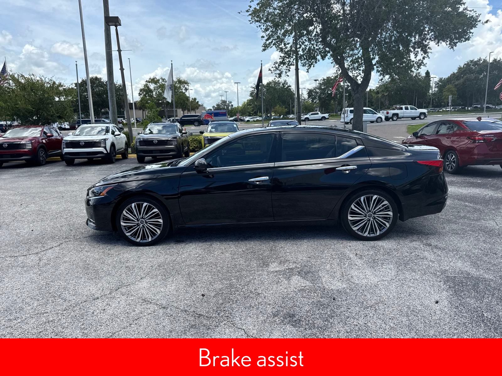 2024 Nissan Altima 2.5 SL photo 9