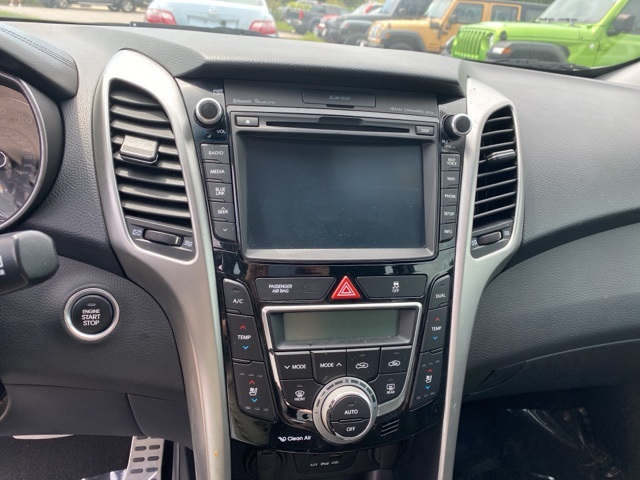 2016 Hyundai Elantra GT Base photo 14