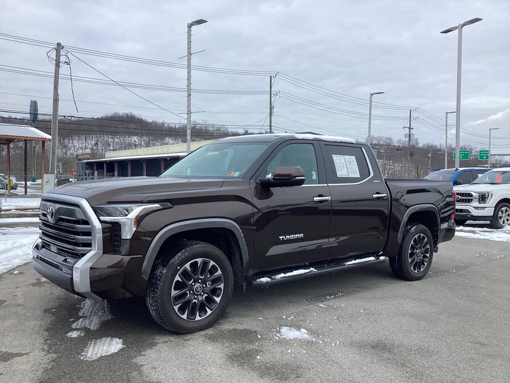 2024 Toyota Tundra Limited's photo