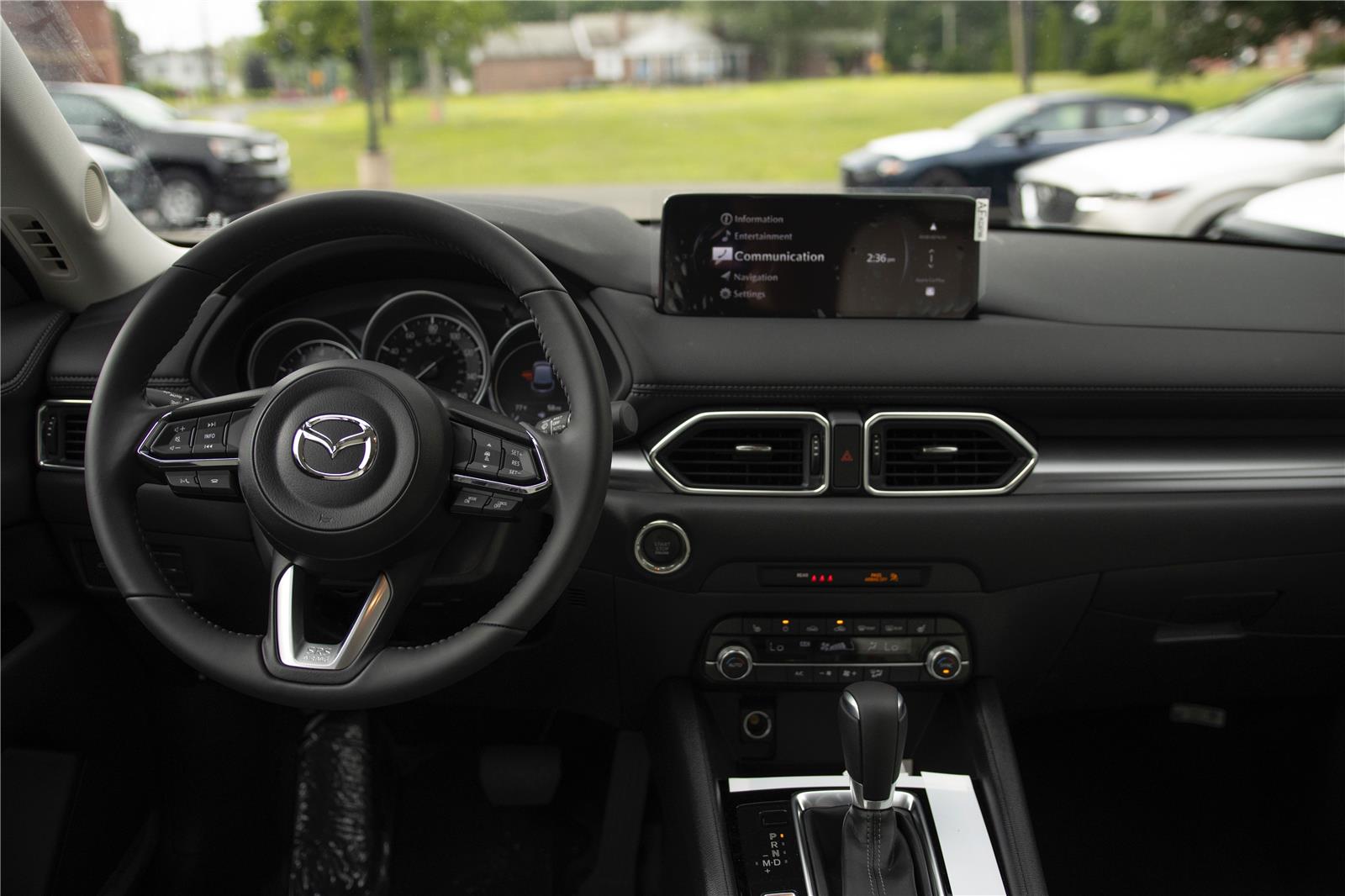 2025 Mazda CX-5 2.5 S Preferred photo 13