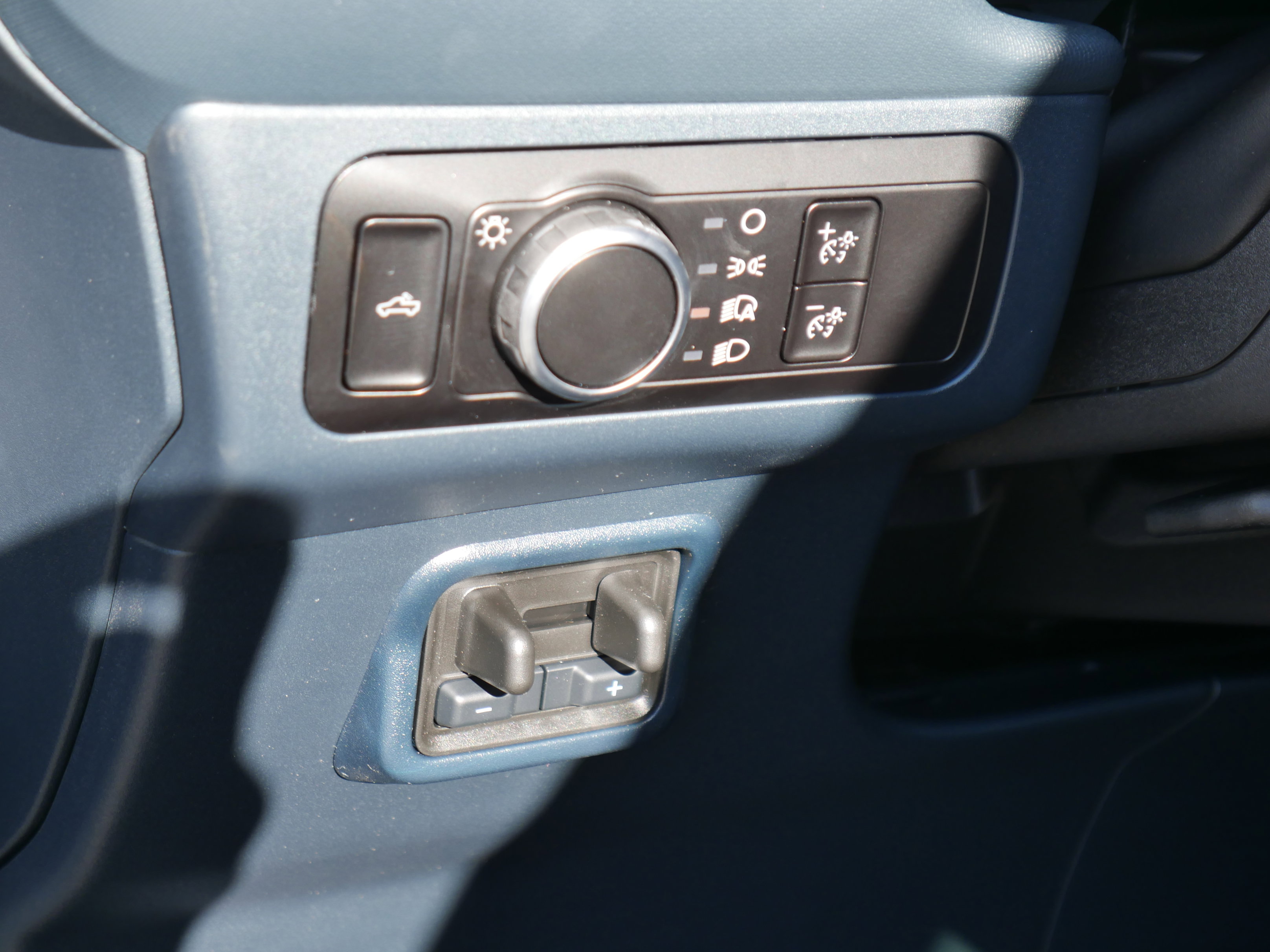 2025 Ford Maverick XLT photo 4