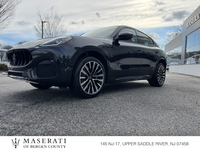 2025 Maserati Grecale MODENA's photo