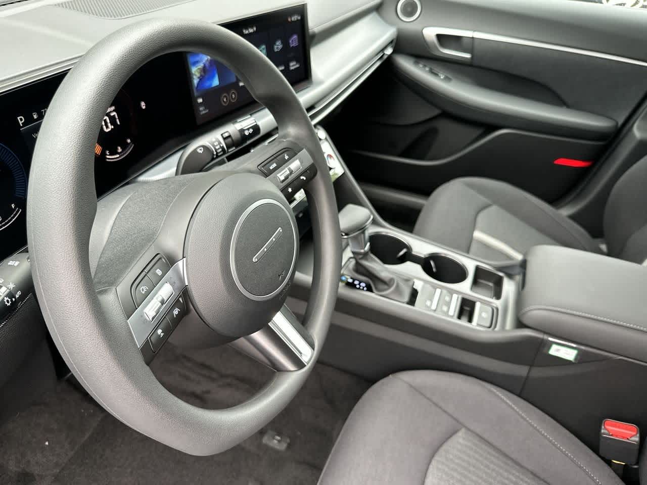 2026 Hyundai Sonata SE photo 13