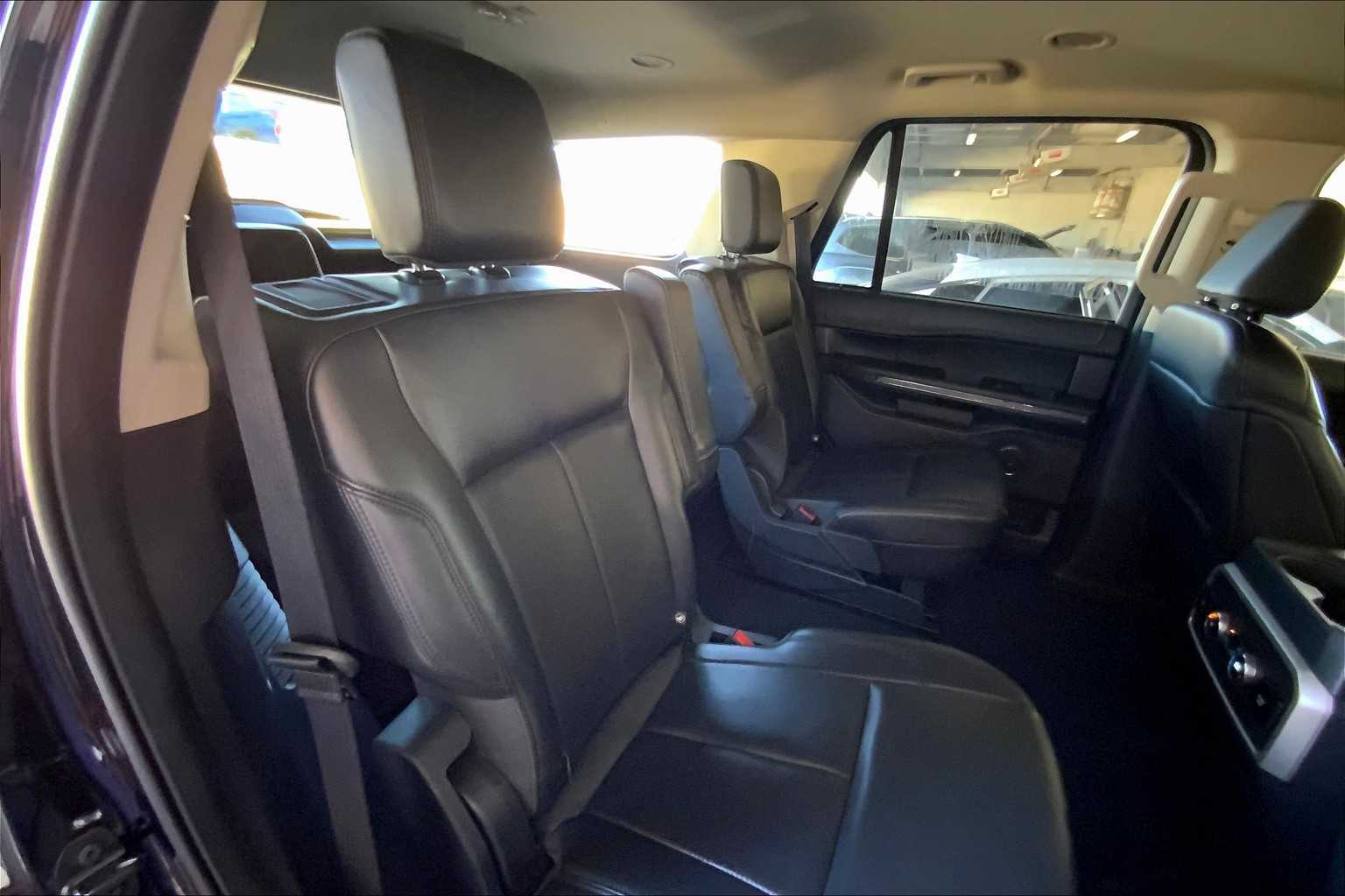 2024 Ford Expedition XLT photo 18