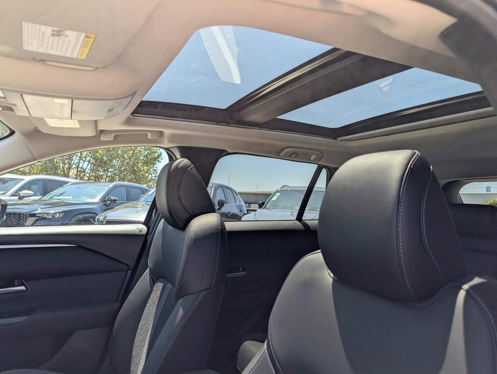 2025 Mazda CX-50 2.5 S Premium photo 10