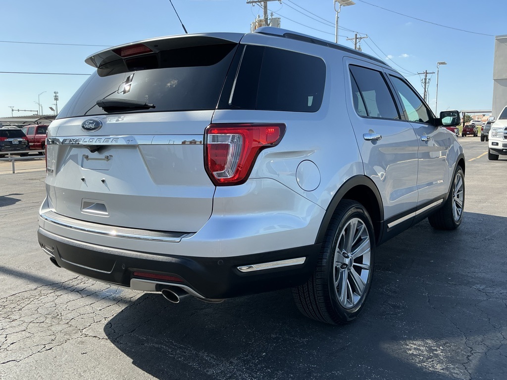 2018 Ford Explorer Limited photo 16