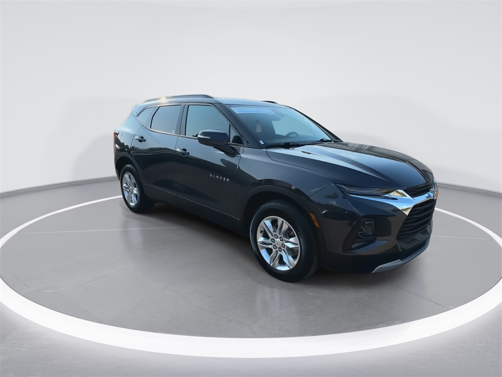 2022 Chevrolet Blazer 2LT photo 2