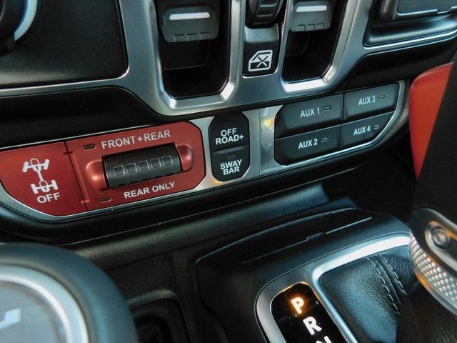 2025 Jeep Wrangler Rubicon photo 27