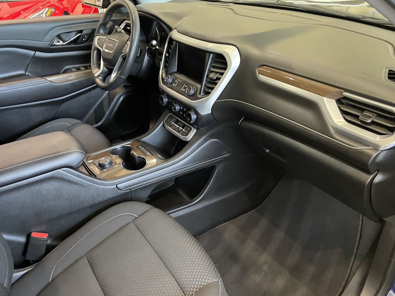 2023 Gmc Acadia SLE photo 36