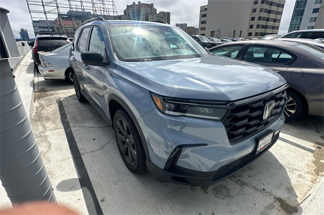 2024 Honda Pilot Sport photo 2