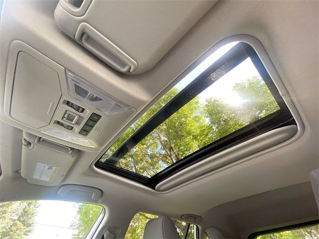 2022 Toyota RAV4 XLE photo 12
