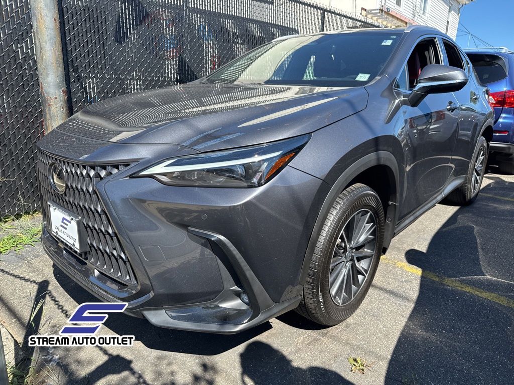 2022 Lexus NX 350 Premium photo 3