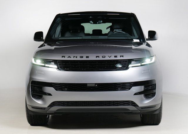 2025 Land Rover Range Rover Sport SE photo 3