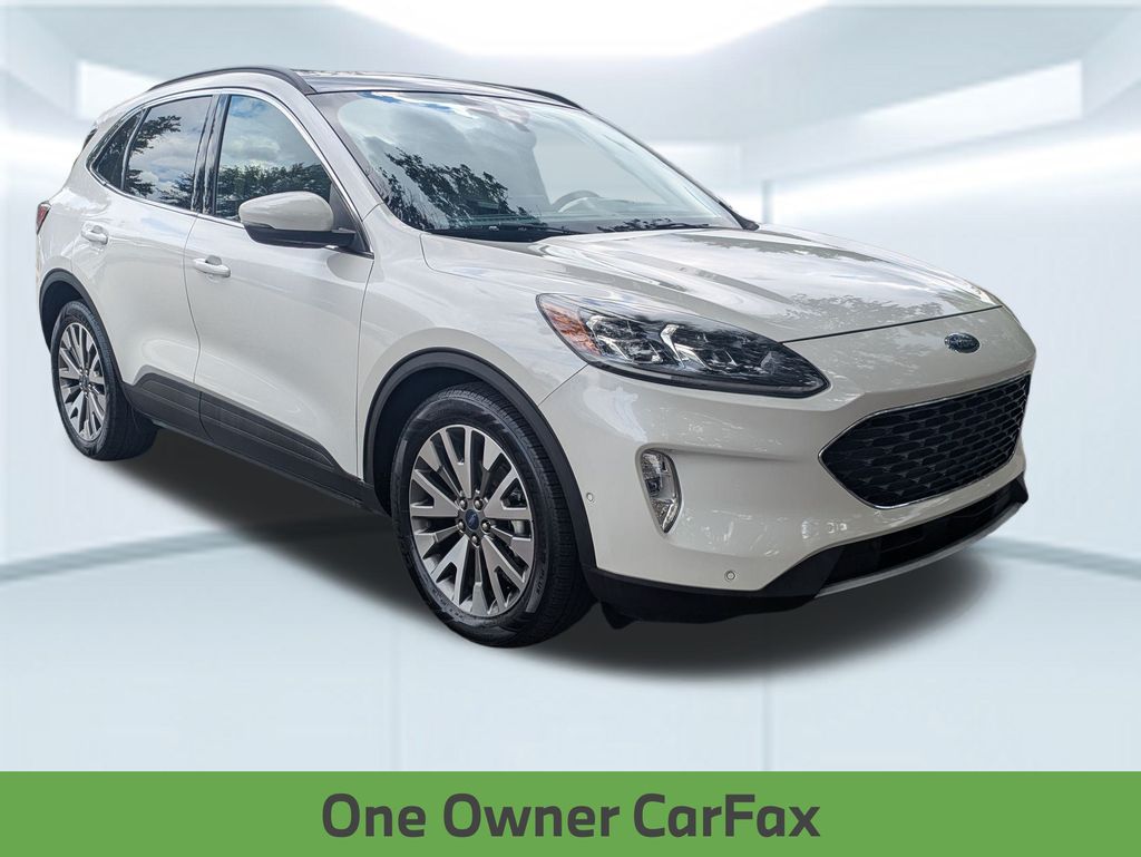 2020 Ford Escape Titanium Hybrid photo 7