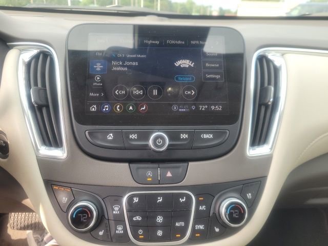 2024 Chevrolet Malibu Premier 2LT photo 20