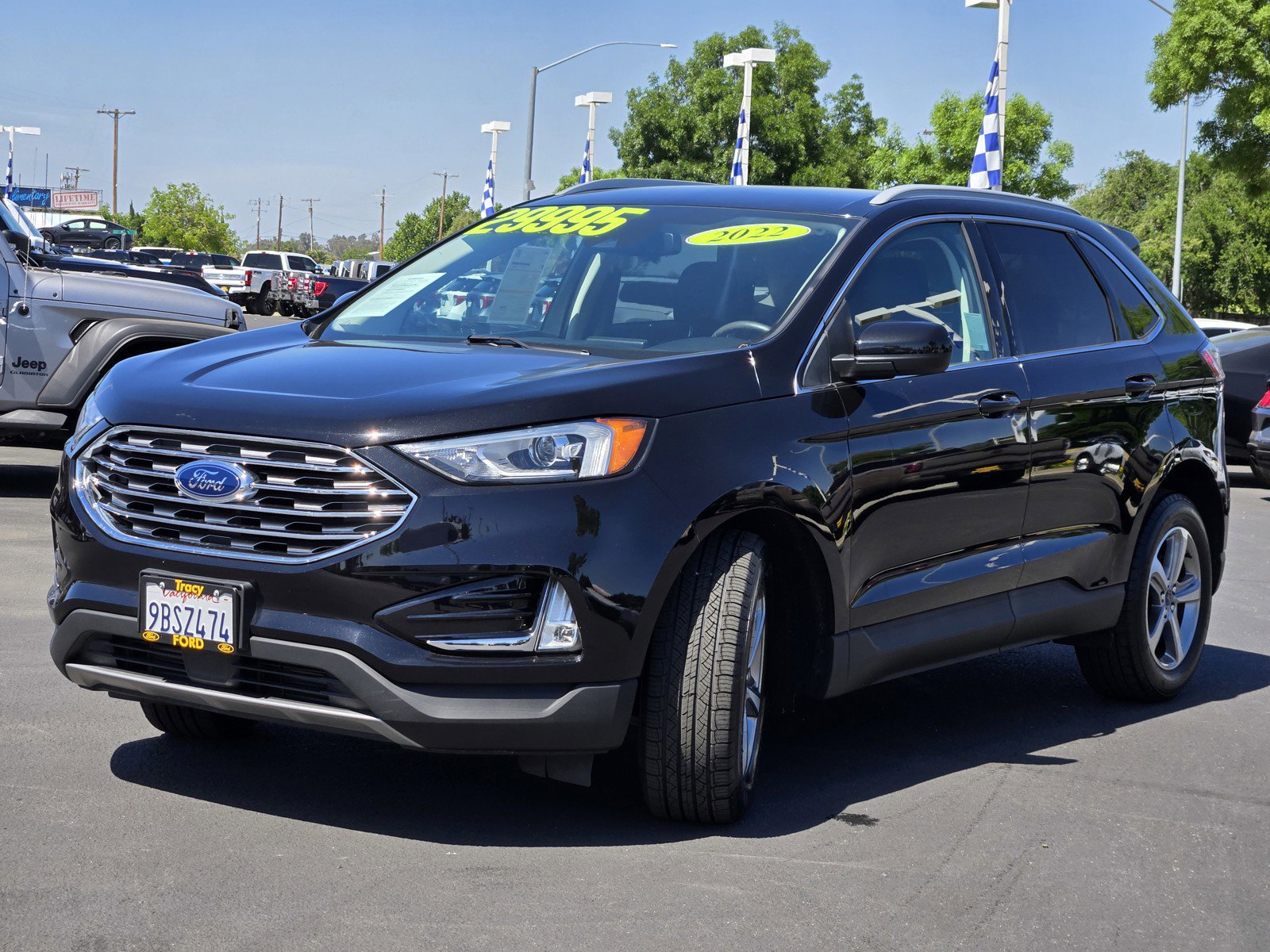 2022 Ford Edge SEL photo 3