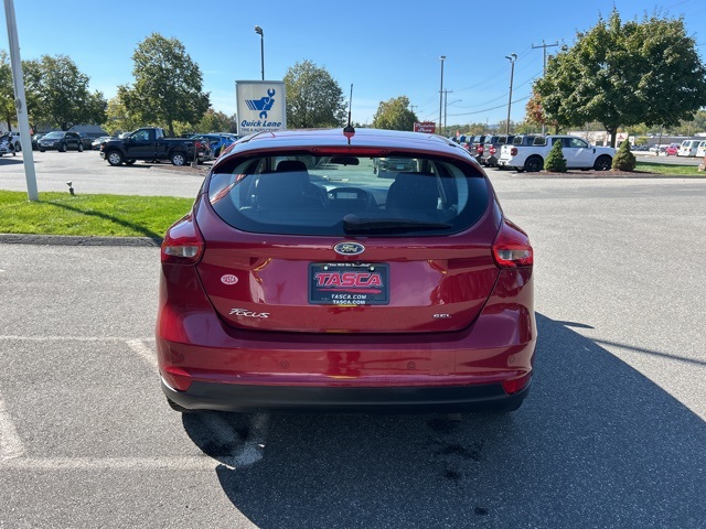 2017 Ford Focus SEL photo 6