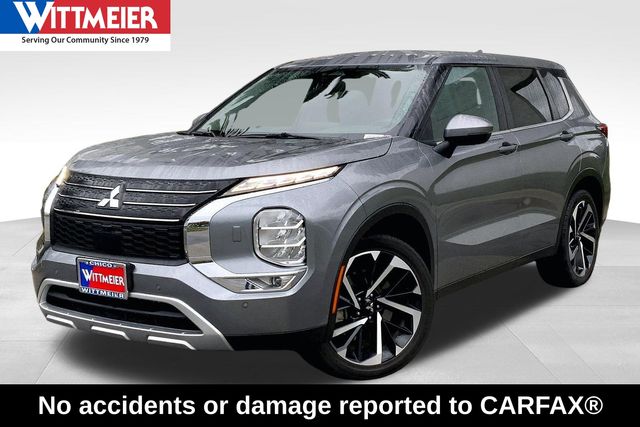 2024 Mitsubishi Outlander SE's photo