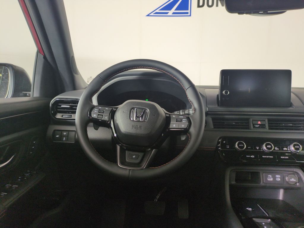 2025 Honda Pilot TrailSport photo 12
