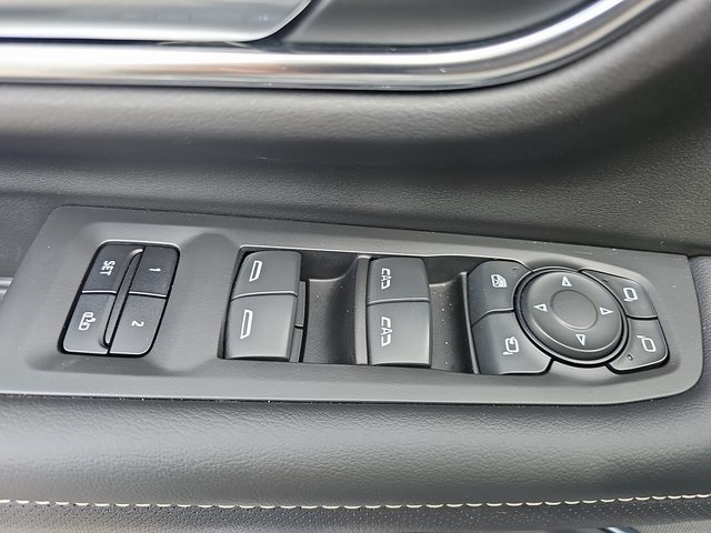 2022 Gmc Yukon XL SLT photo 28