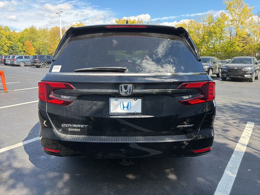 2023 Honda Odyssey Sport photo 4