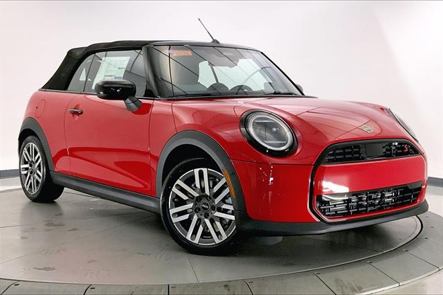 2025 MINI Convertible S's photo