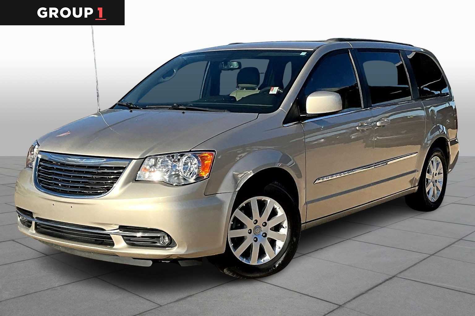 2014 Chrysler Town & Country Touring