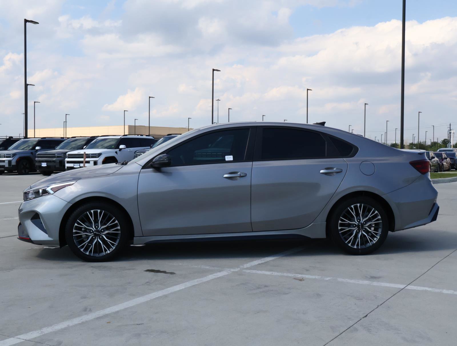 2023 Kia Forte GT-Line photo 2
