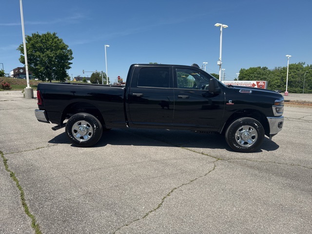 2025 Ram 3500 Tradesman photo 8