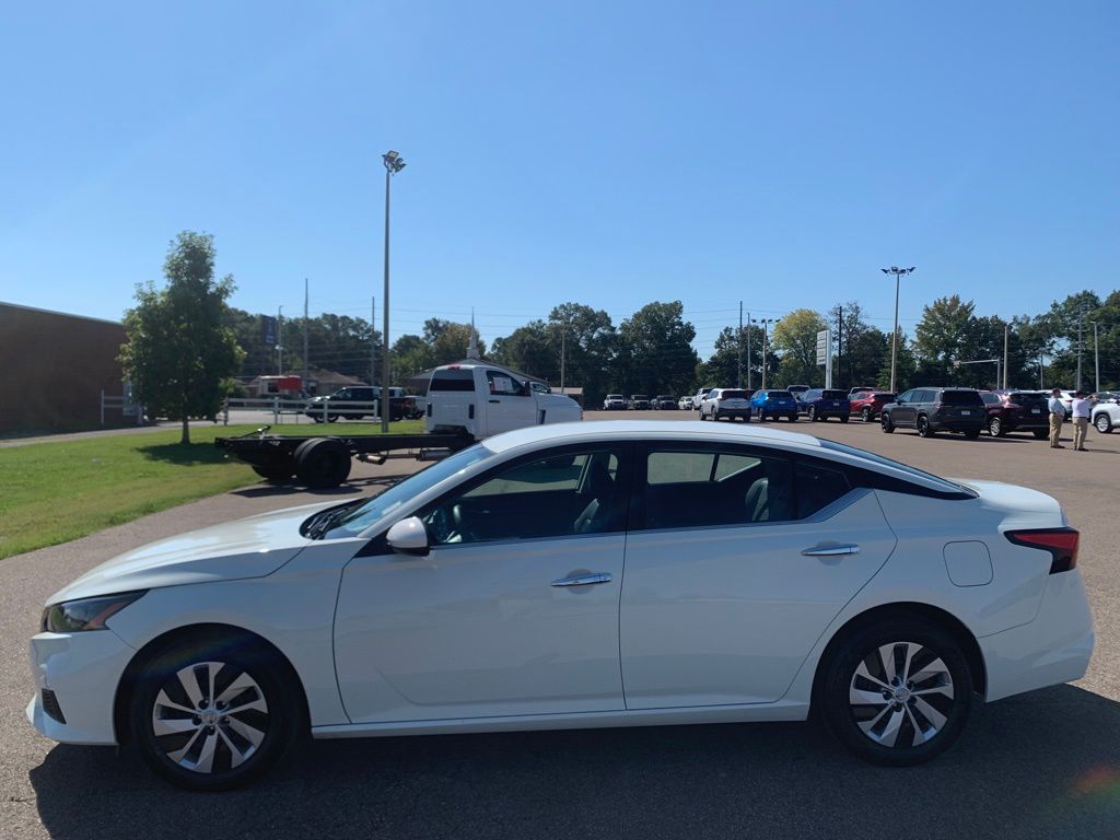 2022 Nissan Altima 2.5 S photo 4