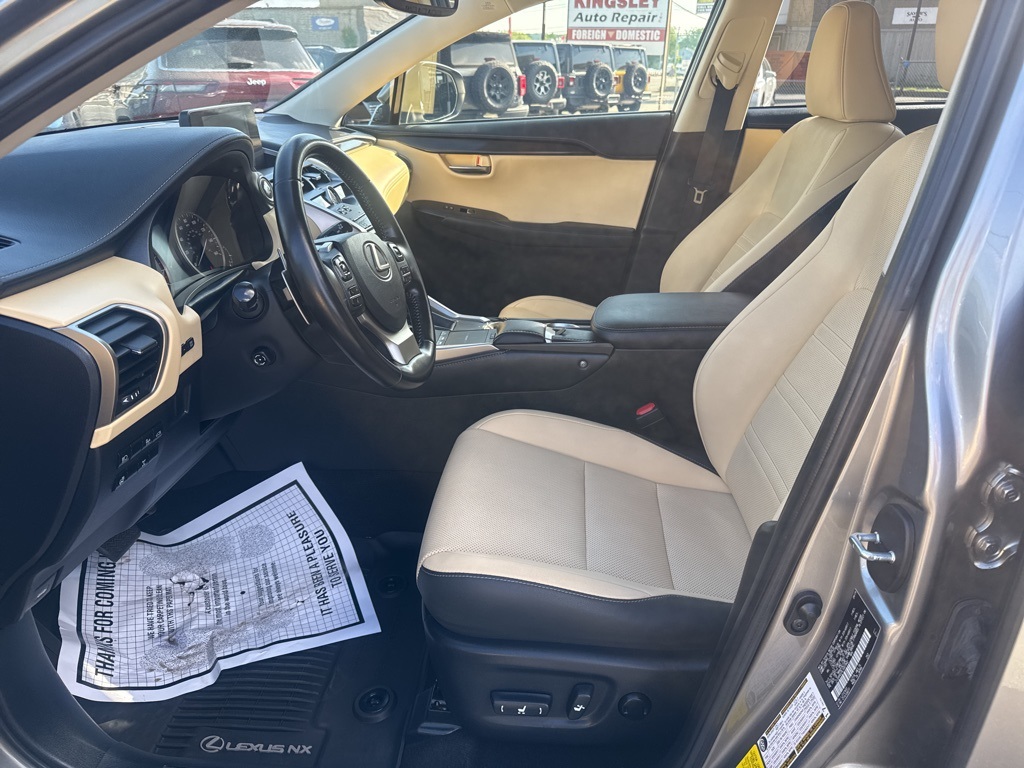 2020 Lexus NX 300 photo 15