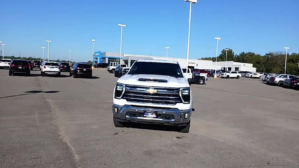 2024 Chevrolet Silverado 2500HD LTZ photo 3