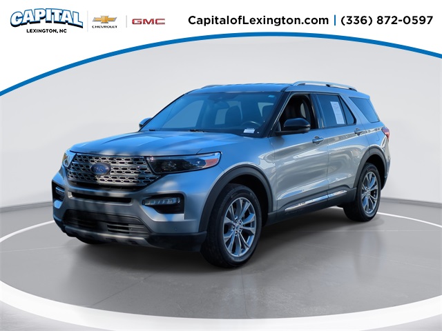 2023 Ford Explorer Limited's photo