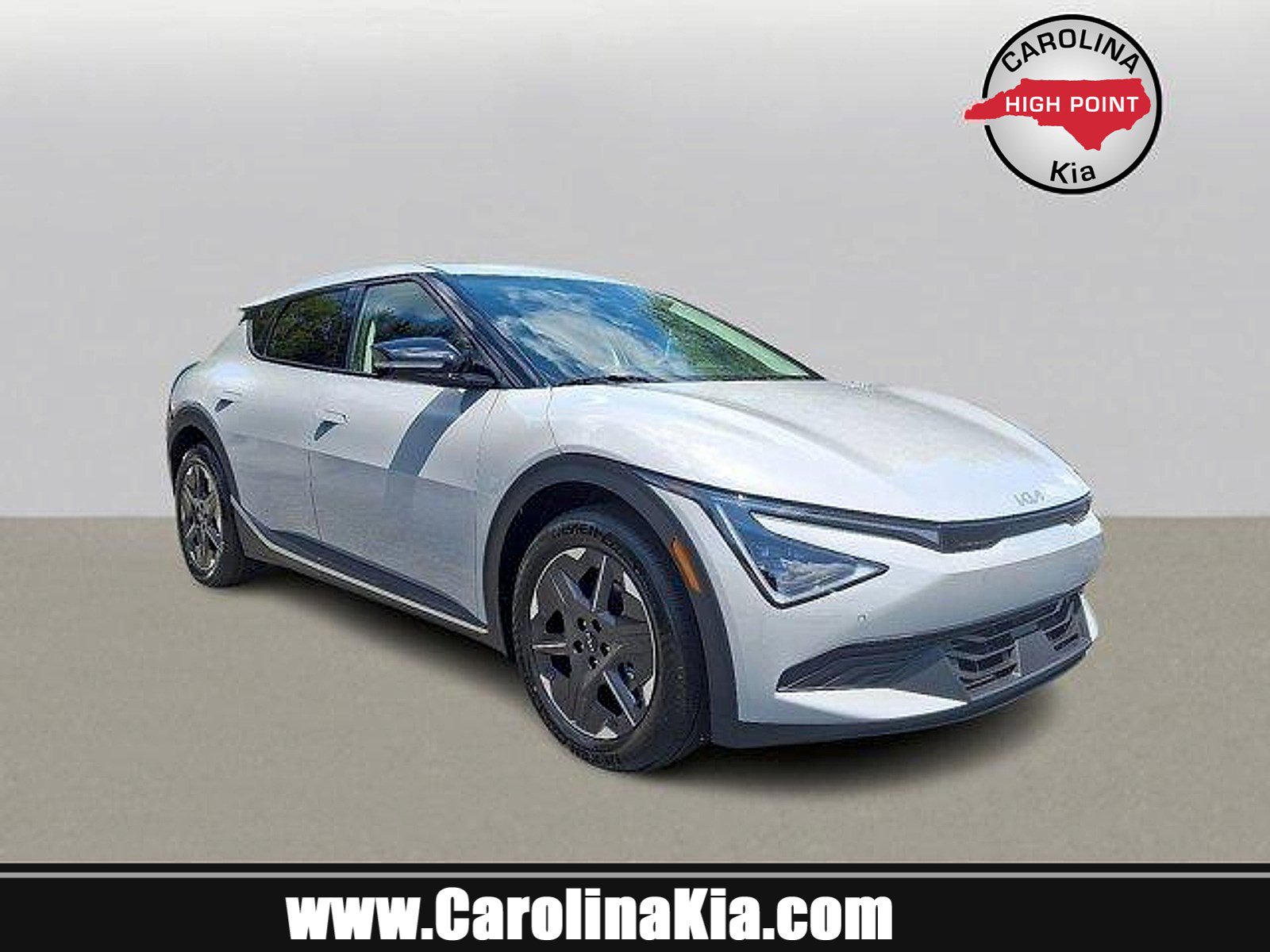 2025 Kia EV6 Light L/R's photo