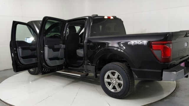 Used 2024 BLACK Ford XLT image 11
