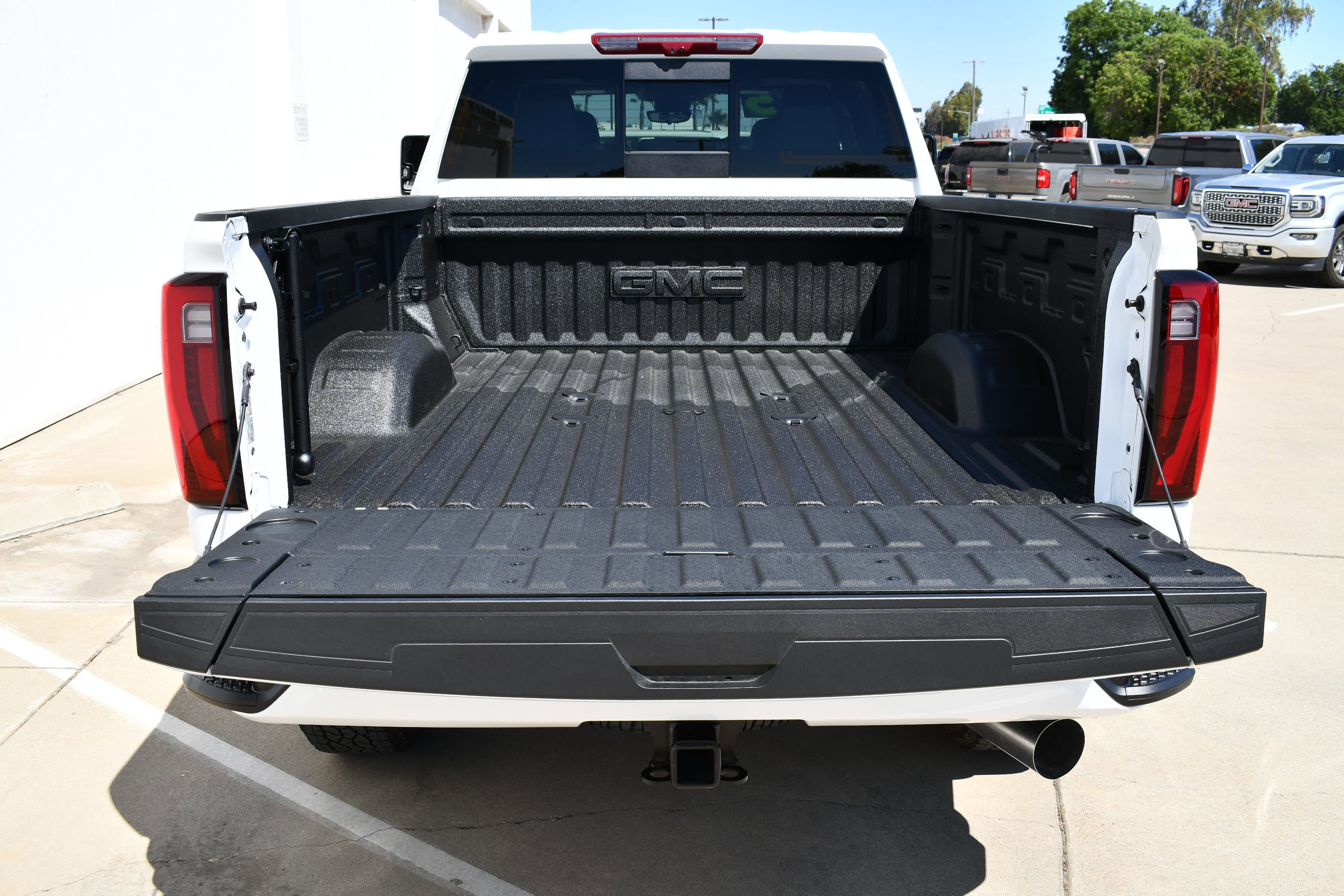 2025 Gmc Sierra 2500 HD Denali photo 8