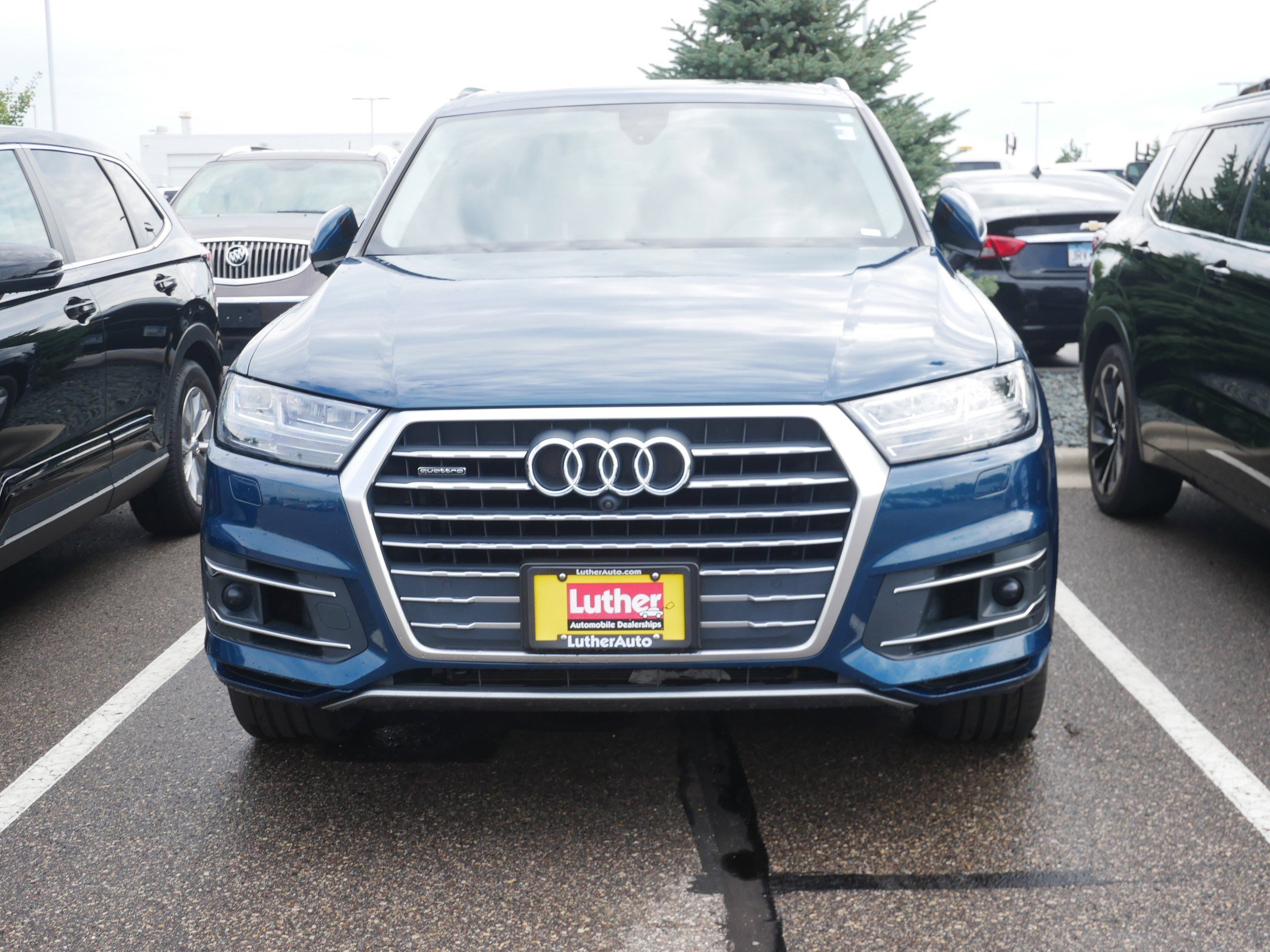 Used 2018 Audi Q7 Premium Plus with VIN WA1LAAF79JD039713 for sale in Brooklyn Center, Minnesota