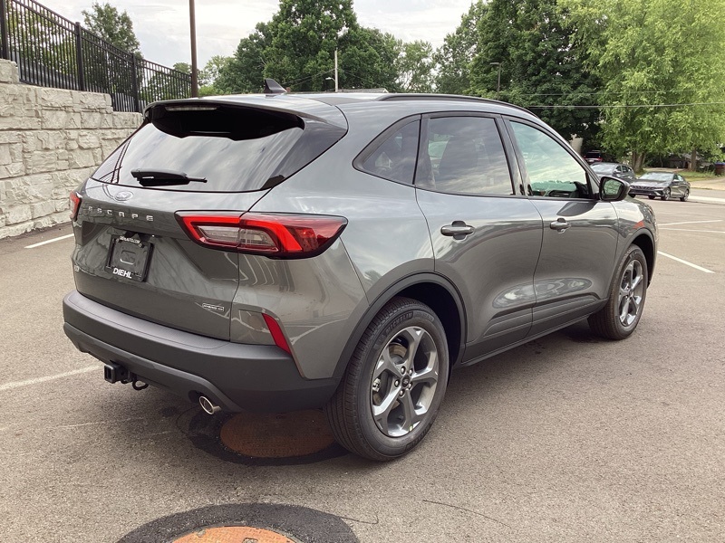 2025 Ford Escape Hybrid ST-Line Select photo 7