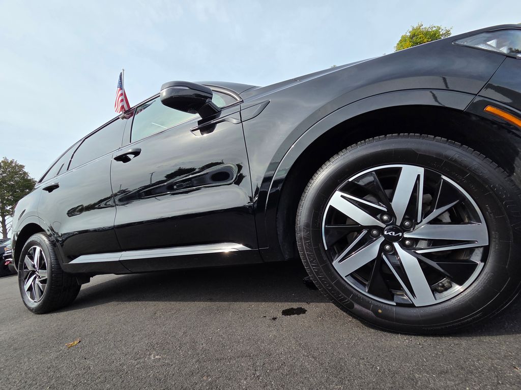 2023 Kia Sorento S photo 5