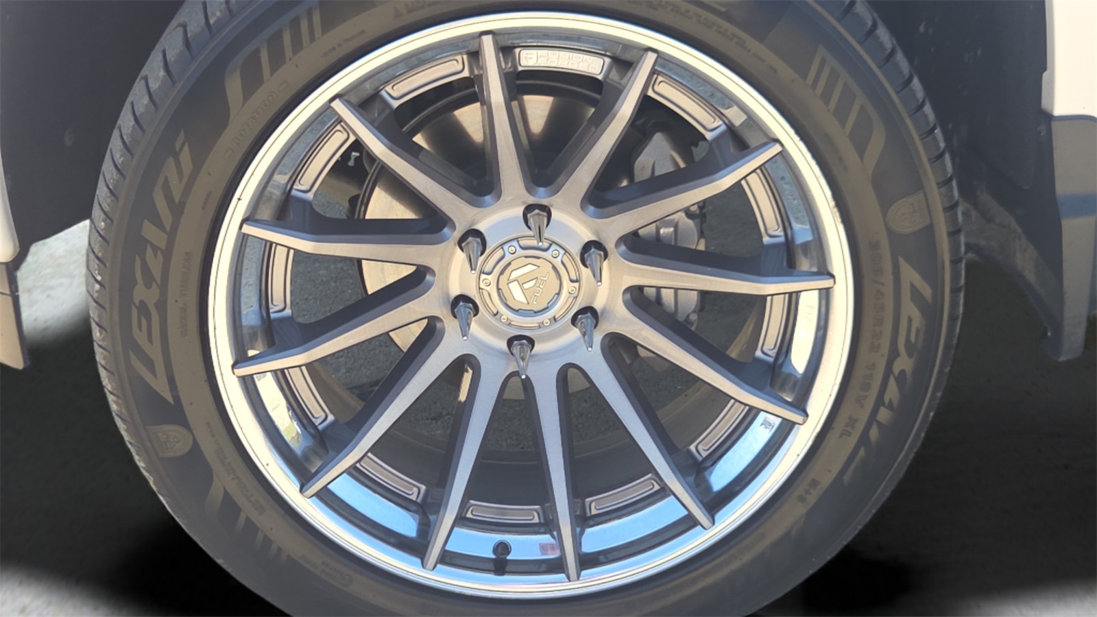 2022 Chevrolet Silverado 1500 High Country photo 18