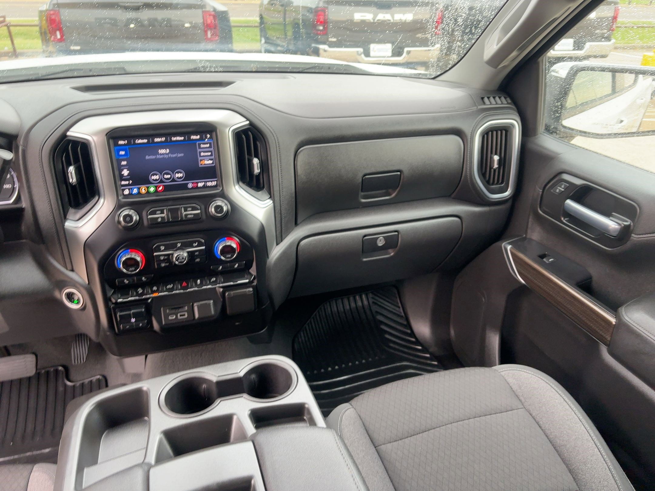 2021 Chevrolet Silverado 1500 LT photo 23