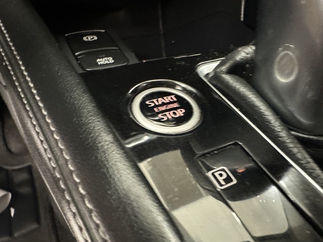 2021 Nissan Kicks SV photo 21