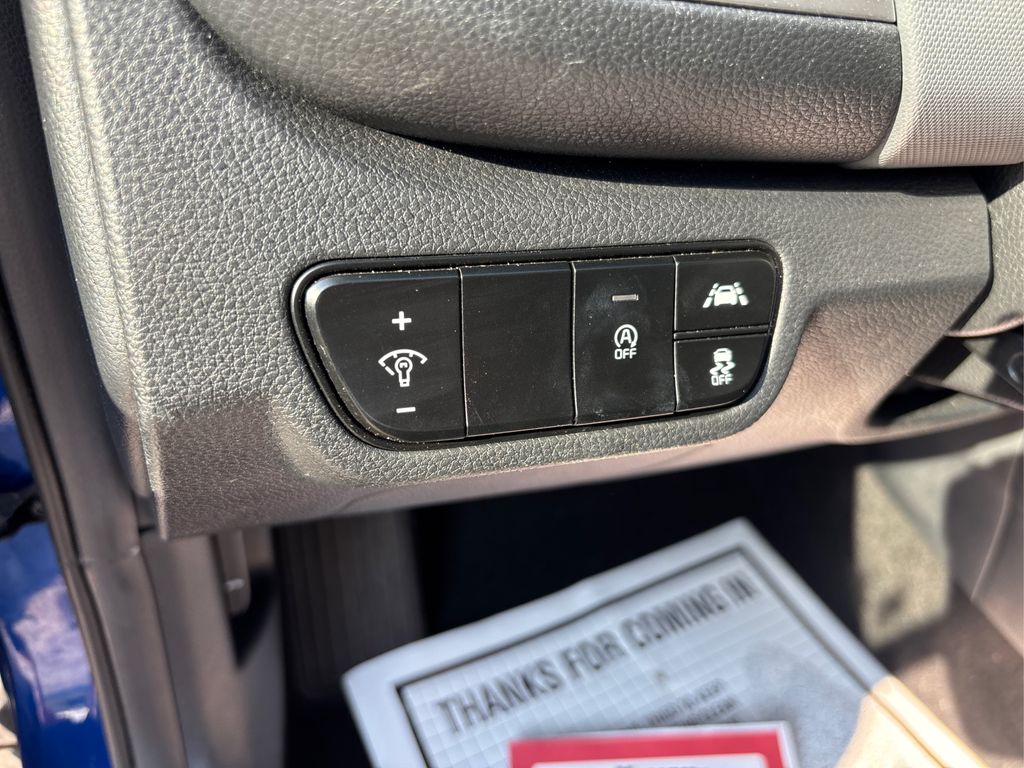 2022 Kia Seltos LX photo 29