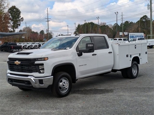 2024 Chevrolet Silverado 3500 HD Chassis Cab