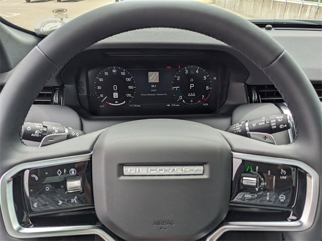 2025 Land Rover Discovery Sport SE photo 9